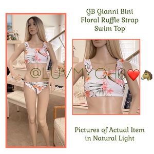 Gianni Bini Floral Swim Top